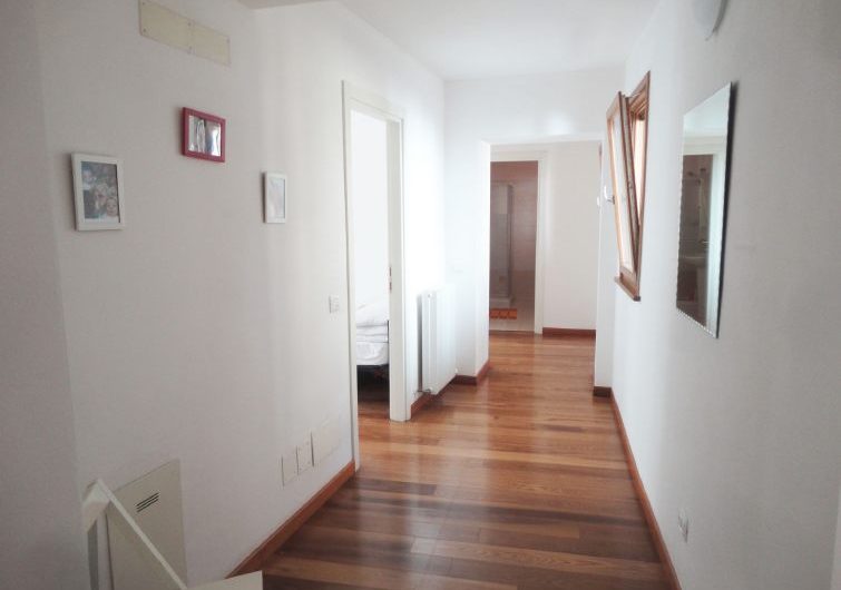 Bicamere recente a ridosso di Piazza Garibaldi