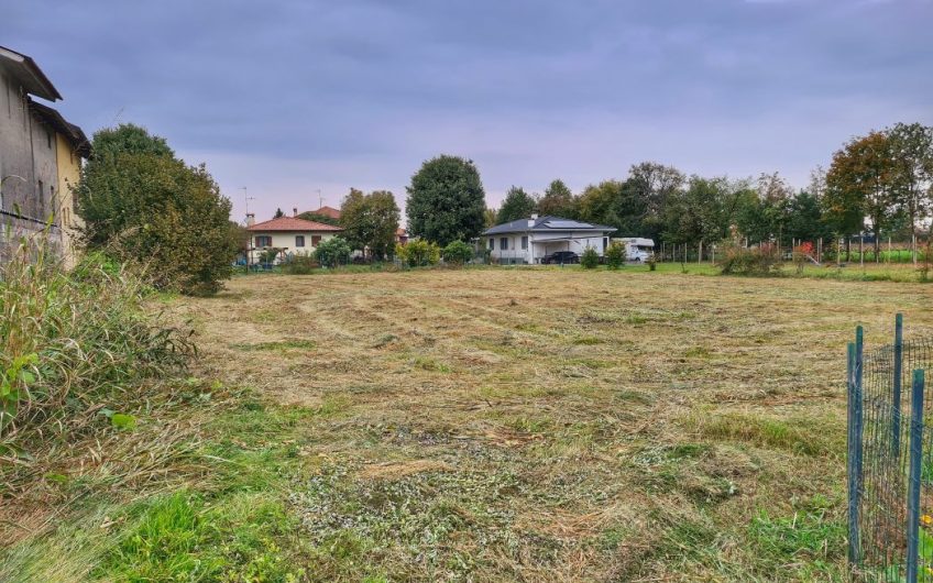 TERRENO EDIFICABILE A LESTIZZA