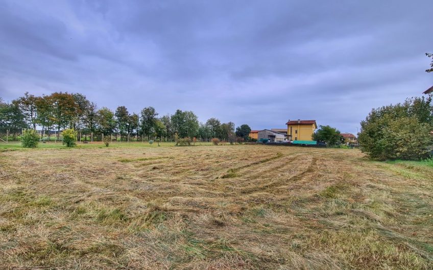 TERRENO EDIFICABILE A LESTIZZA