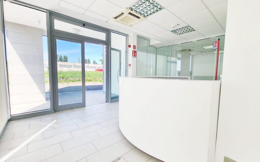 CAPANNONE CON UFFICI – 2000MQ